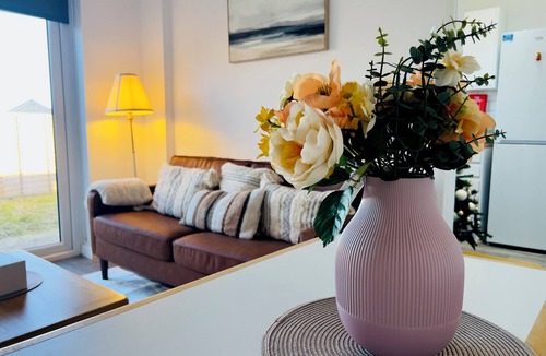 Staple Hill House | 3 Bedroom Home Bristol with Parking