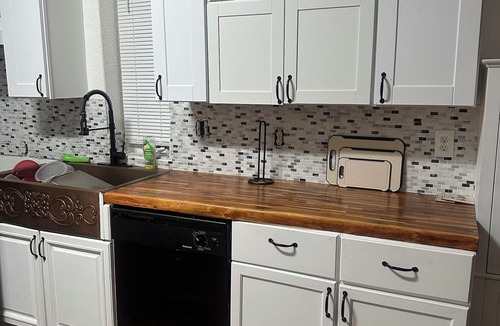 Montgomery House | 3-bedroom house in charming Southhull neighborhood, close to downtown!
