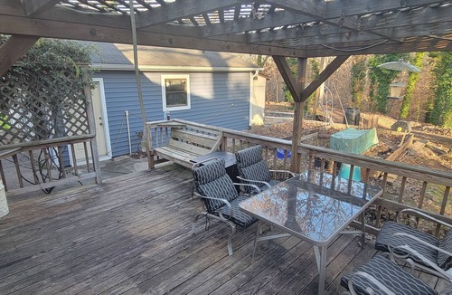 Paw Creek House | 3-bedroom house in lovely Charlotte with cool AC and comfort