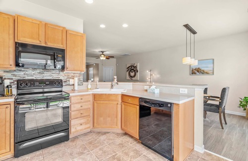 Northwest Raleigh House | 3-bedroom Raleigh Townhome near RDU, RTP, Crabtree Valley Mall and Brier Creek