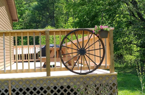 Balsam Grove House | 3-bedroom vacation home near Pisgah National Forest
