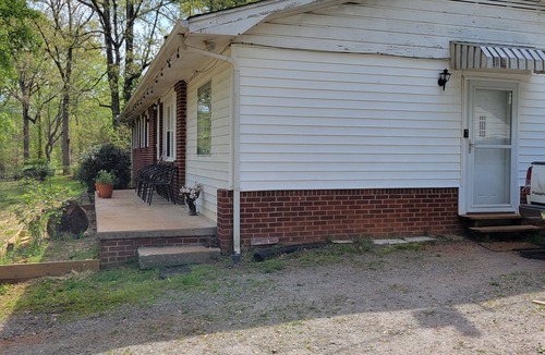Forest City House | 3-bedroom vacation home just 10 minutes from Forest City