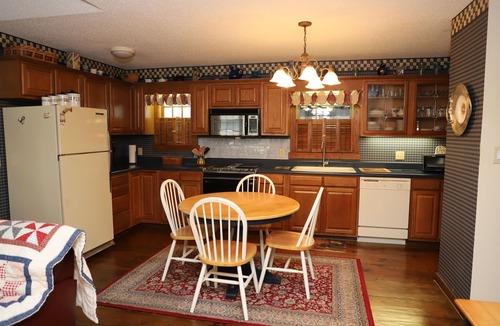 Glade Valley House | 3 BR Glade Valley Home close to Golf Courses and Blue Ridge Parkway!