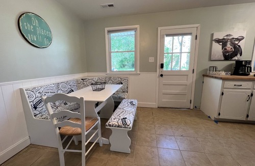 Southeast Raleigh House | 3 BR renovated home, near downtown Raleigh, privacy fenced backyard!