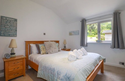 Looe Cabin | 3 Lake View Lanreath, Cornwall