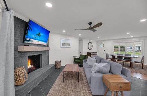 Charleston House | 3 Mi to Beach, Waterfront Charleston Home w/Patio