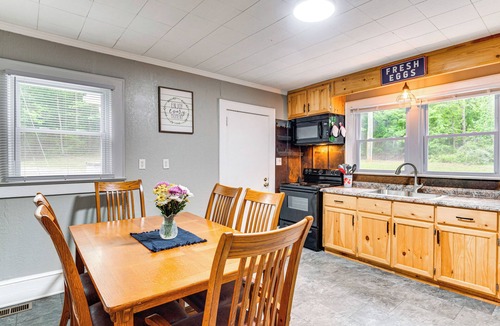 Forest City House | 3 Mi to Downtown: Home w/Fire Pit in Forest City