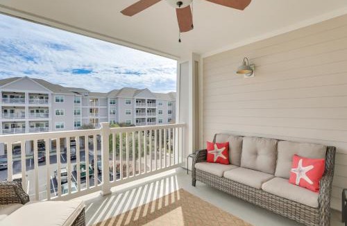 Charleston House | 3 Mi to Folly Beach: Condo w/Pool Access!