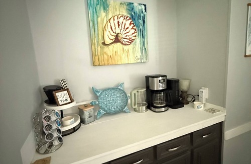 Hampstead House | 3 Miles from Surf City Beaches & Pet Friendly