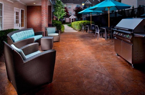 Homewood Hotel | 3 Modern Pet-Friendly Suites with Pool Access | Near Birmingham Attractions