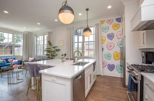Rolling Mill Hill Apartment | 3 Private Homes Walk2Boradway