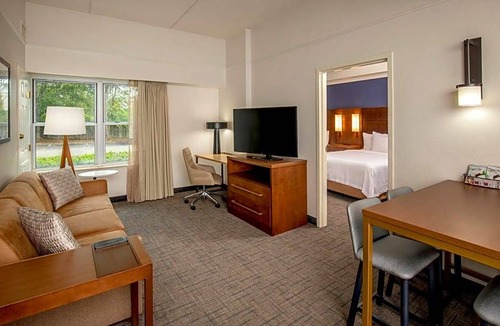 Norfolk - Virginia Beach Hotel | 3-Star Hotel ∙ Residence Inn by Marriott Norfolk Airport