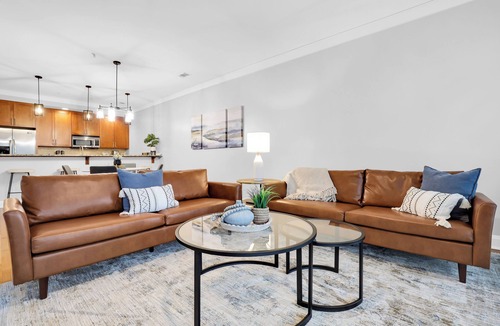 Old West Broad Neighborhood House | 3 Suites | Walkable Historic District Location | The Juliette by AvantStay