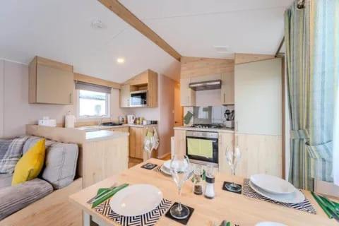 Pevensey Resort | 30 Bayside Cove