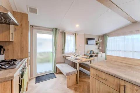 Pevensey Resort | 30 Bayside Cove