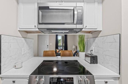 McAlpine House | 30+ Day Stay - South Charlotte Condo