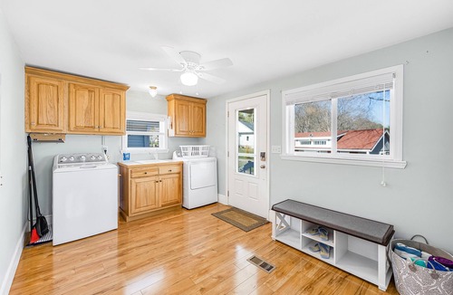 Troutman House | 300 Degree Views, NEW HotTub, Firepit, Lighthouse