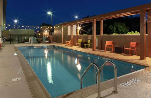Terry Sanford Hotel | 300 m² Hotel ∙ 127 guests