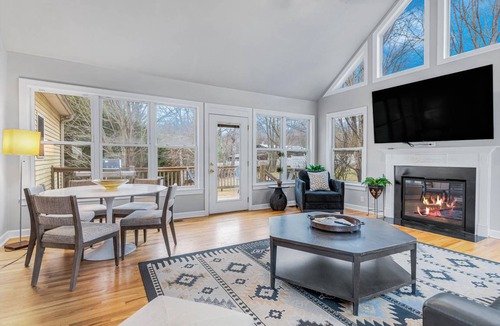 Fletcher House | 302 m² House ∙ 4 bedrooms ∙ 11 guests