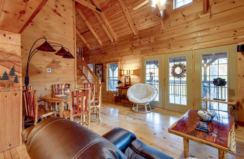 Rutherfordton House | 308 m² House ∙ 3 bedrooms ∙ 10 guests