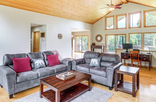 Swannanoa House | 315 m² House ∙ 3 bedrooms ∙ 8 guests