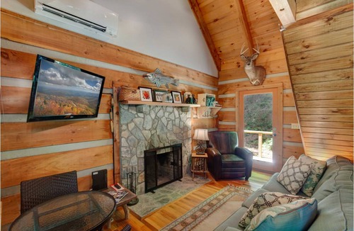 Sugar Grove Cabin | 32 m² Cabin ∙ 1 bedroom ∙ 4 guests
