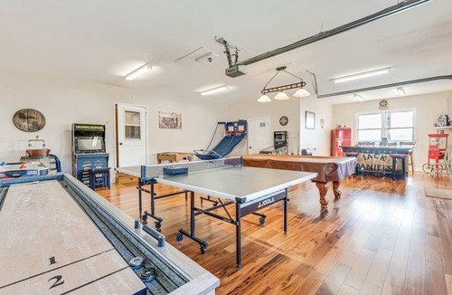 Hayesville House | 321 m² House ∙ 4 bedrooms ∙ 12 guests