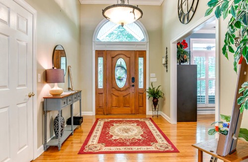 Sherrills Ford House | 323 m² House ∙ 4 bedrooms ∙ 6 guests