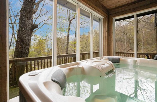 Banner Elk Cabin | 325 m² Cabin ∙ 4 bedrooms ∙ 18 guests