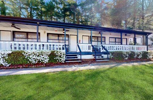 Flat Rock Hotel | 33 m² Hotel ∙ 2 guests