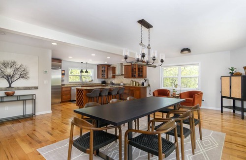 Black Mountain House | 337 m² House ∙ 5 bedrooms ∙ 10 guests