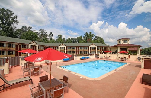 Pilot Mountain Hotel | 34 m² Hotel ∙ 127 guests