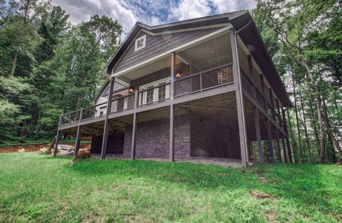Barnardsville House | 345 m² House ∙ 3 bedrooms ∙ 6 guests