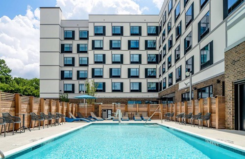Raleigh Hotel | 35 m² Hotel ∙ 2 bedrooms ∙ 127 guests