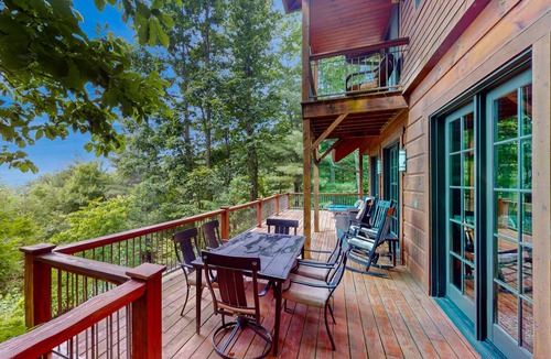 Skyland House | 351 m² House ∙ 5 bedrooms ∙ 19 guests