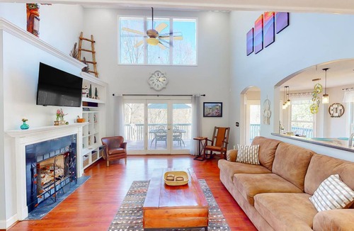 Bryson City House | 353 m² House ∙ 3 bedrooms ∙ 11 guests