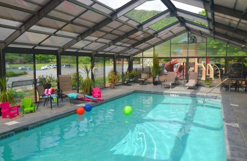 Valley Creek Run Hotel | 36 m² Motel ∙ 4 guests