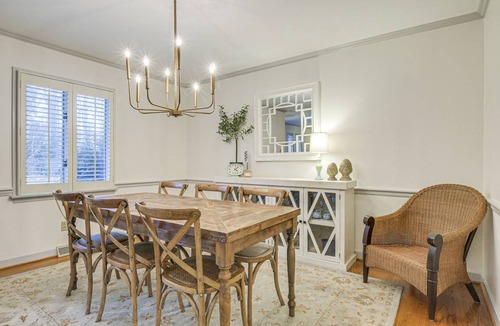 Northwest Raleigh House | 362 m² House ∙ 4 bedrooms ∙ 8 guests