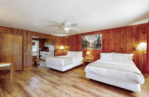 Flat Rock Condo | 37 m² Condo ∙ 4 guests