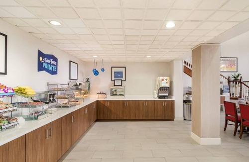 New Bern Hotel | 37 m² Hotel ∙ 10 guests