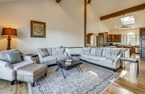 Cullowhee House | 371 m² House ∙ 4 bedrooms ∙ 14 guests