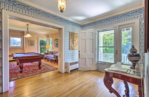 Jonesville House | 371 m² House ∙ 4 bedrooms ∙ 8 guests