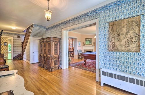 Jonesville House | 371 m² House ∙ 4 bedrooms ∙ 8 guests