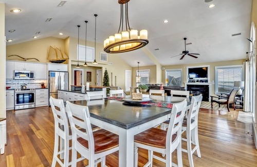 Duck House | 372 m² House ∙ 5 bedrooms ∙ 14 guests