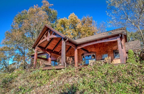 Fairview Cabin | 372 m² Lodge ∙ 9 bedrooms ∙ 28 guests