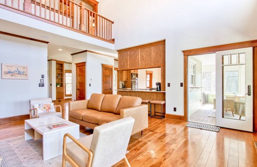 Mill Spring House | 376 m² House ∙ 6 bedrooms ∙ 14 guests