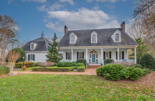 Lynn House | 378 m² House ∙ 5 bedrooms ∙ 10 guests