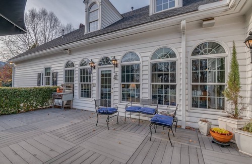 Lynn House | 378 m² House ∙ 5 bedrooms ∙ 10 guests