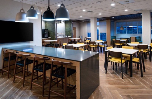University Place Hotel | 38 m² Hotel ∙ 8 guests
