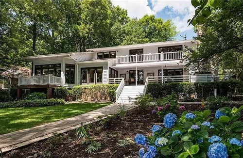 Westport House | 399 m² House ∙ 5 bedrooms ∙ 16 guests